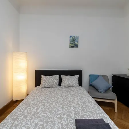 Апартаменти Creative 3-bedroom Space *