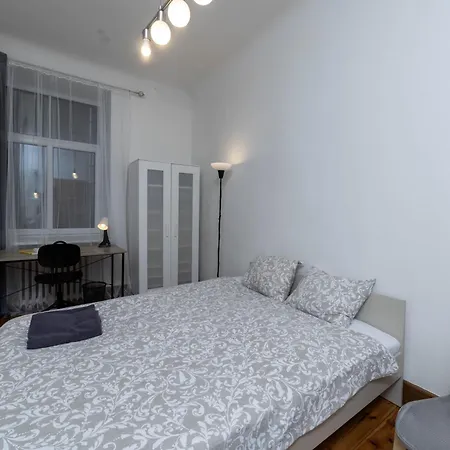 Апартаменти Creative 3-bedroom Space Рига